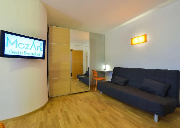 Mozart - Oda ve Kahvaltı